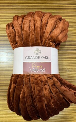 Grande Yarn – Velvet (Cinnamon)